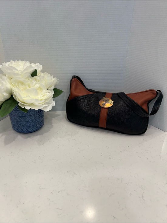 Breezy Mountain Leather Handbags - Two-Tone Handmade Leather Shoulder Bag with Copper Dragonfly Detail
